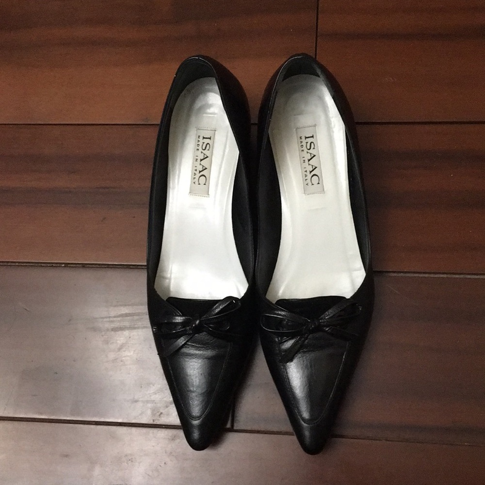 Isaac Mizrahi Shoes. Size 8.5. Made in Italy.